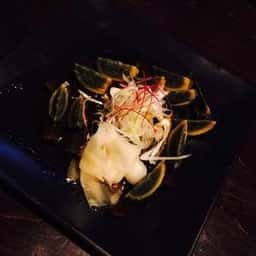 香港韓国ダイニング＆バー 花花