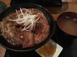 Bowl of rice ぶたや