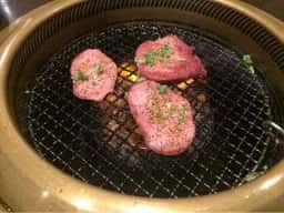 肉料理 村長さん