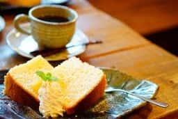 カフェ・リーフス