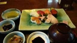 横田寿司橿原店