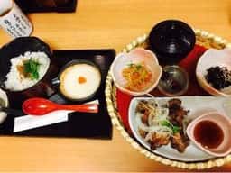 ご飯ととろろ とろ麦 サニーサイドモール小倉店