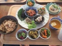 トンガリヤマノテッペンデ