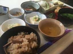 食事・喫茶エイト