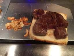ステーキハウス小坂