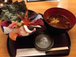 マルサ水産 名古屋甚兵衛通り店