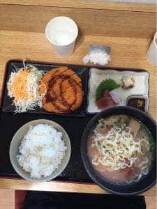 宜野湾ゆいマルシェ えいと食堂