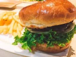 バック カントリー バーガーズ