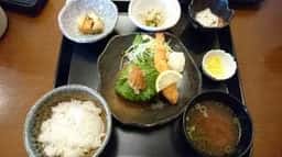 ごはんや 楽らく