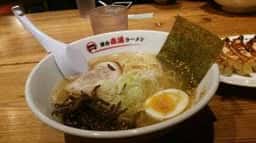 屋台赤道ラーメン 首里駅前店