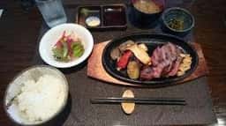 鉄板料理 のがみ屋