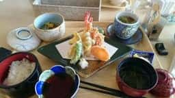 CAFE DE HIRAOKA