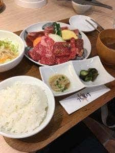 肉菜工房うしすけ クロスガーデン多摩店