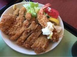 ロイヤルホスト 若林店