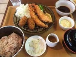 ジョナサン 横浜中山店