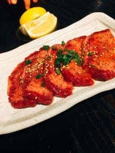 牛三