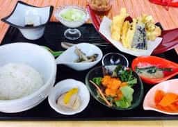 ごはんcafe Laque