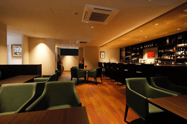 SALON&BAR  R
