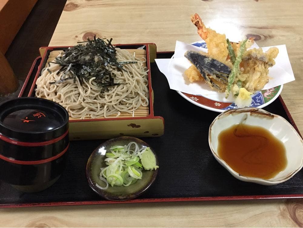 大進そば店