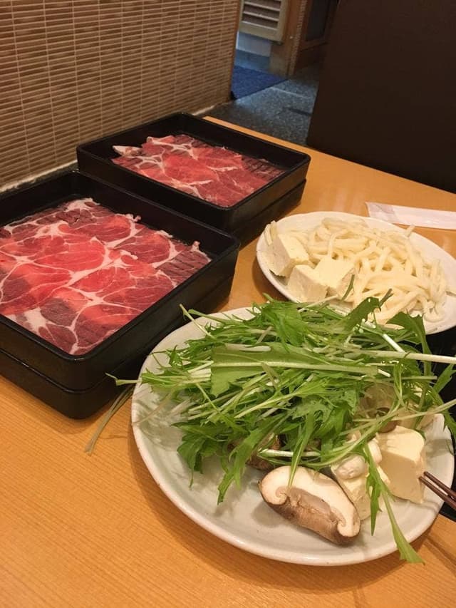 旬菜しゃぶ重 イオンモール大和郡山 - サブ画像2