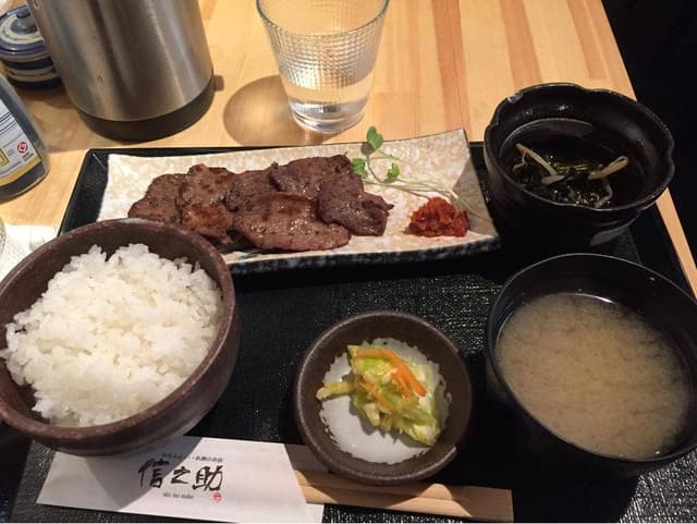 肉料理とお酒のお店 信之助 - サブ画像2