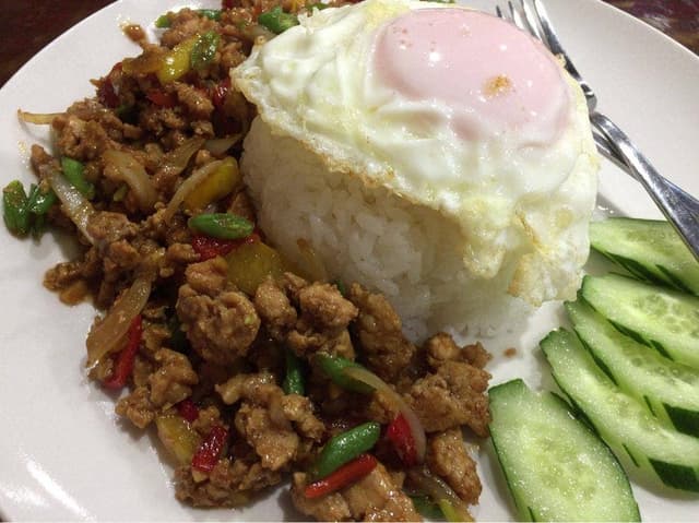 タイ風居酒屋 サバイサバイ - サブ画像1