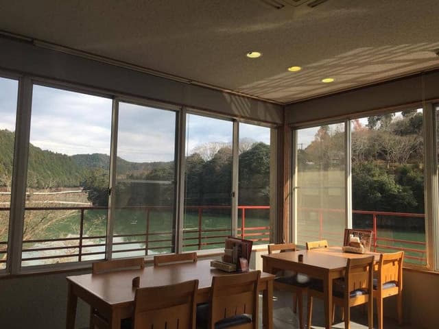 もみじ川温泉 レストラン 湖畔 - サブ画像3