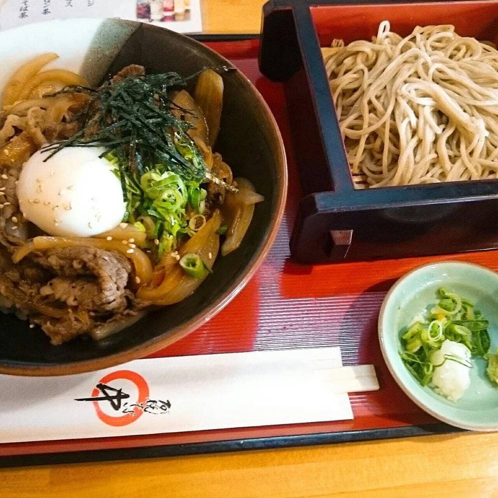 石挽そば丸中