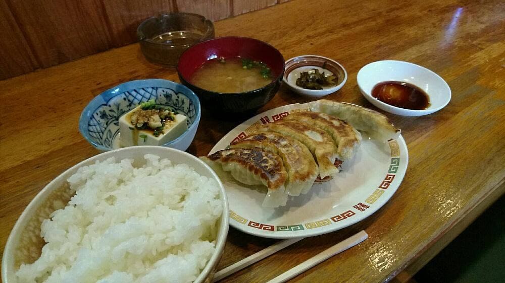 食家でん助