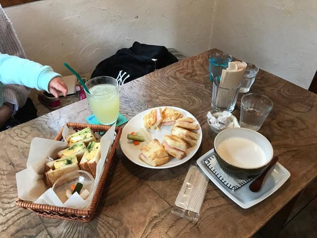 MOMOcafe - サブ画像2