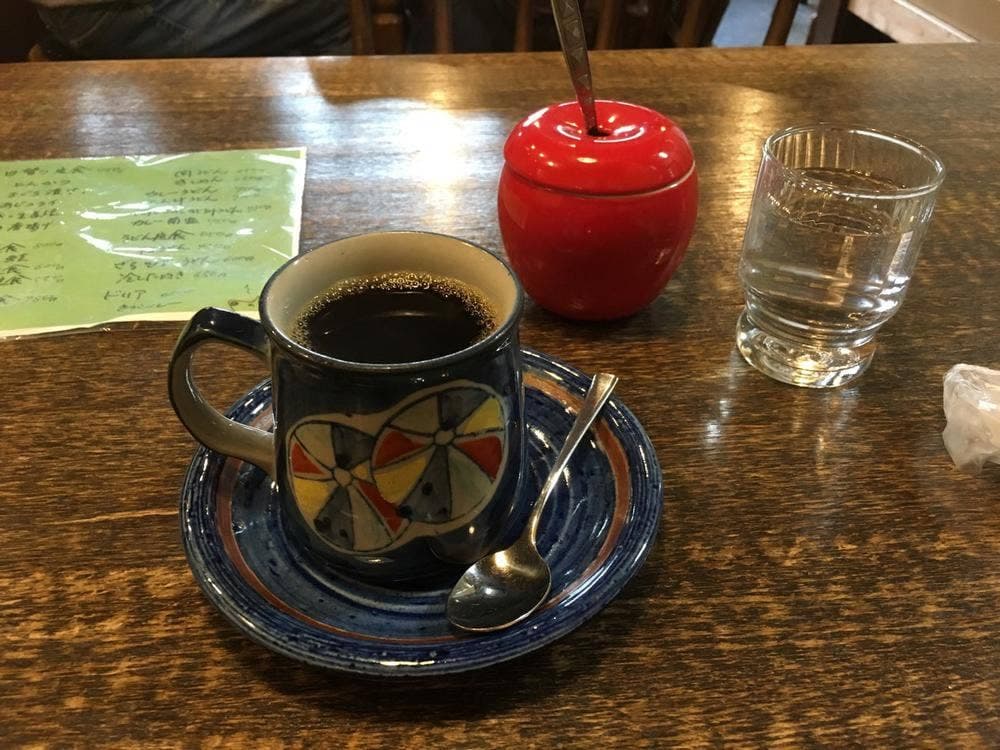 茶房 よしつね家