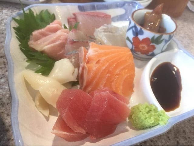 海鮮丼 梅野 - サブ画像1