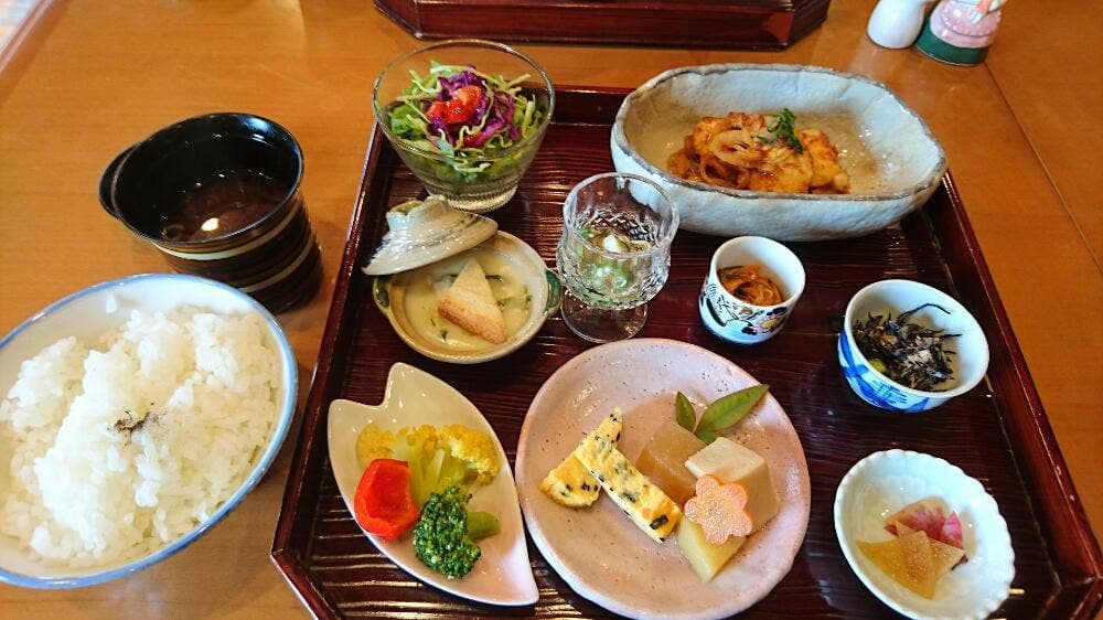 輪華
