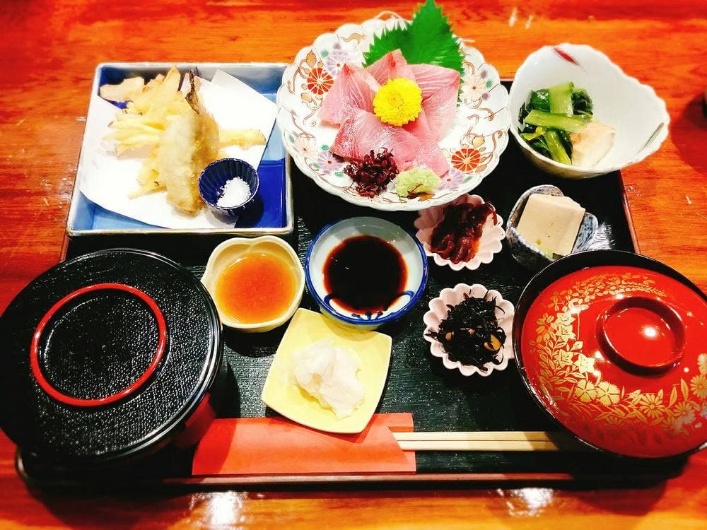 旬割鮮 地鶏料理 天