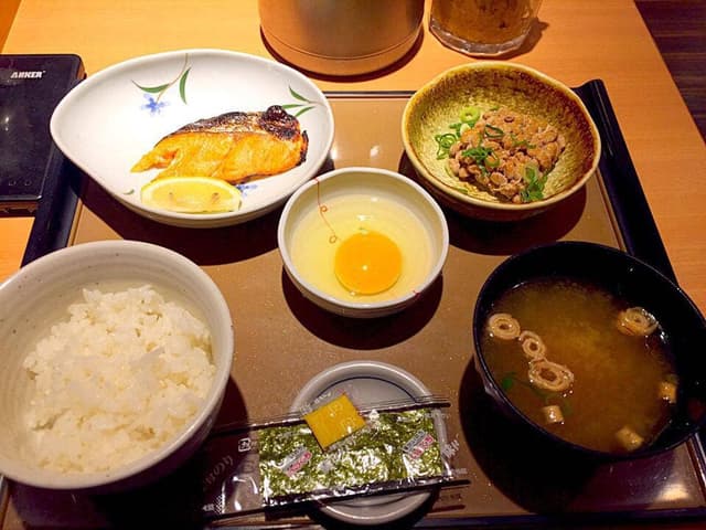 やよい軒 烏丸今出川店 - サブ画像1