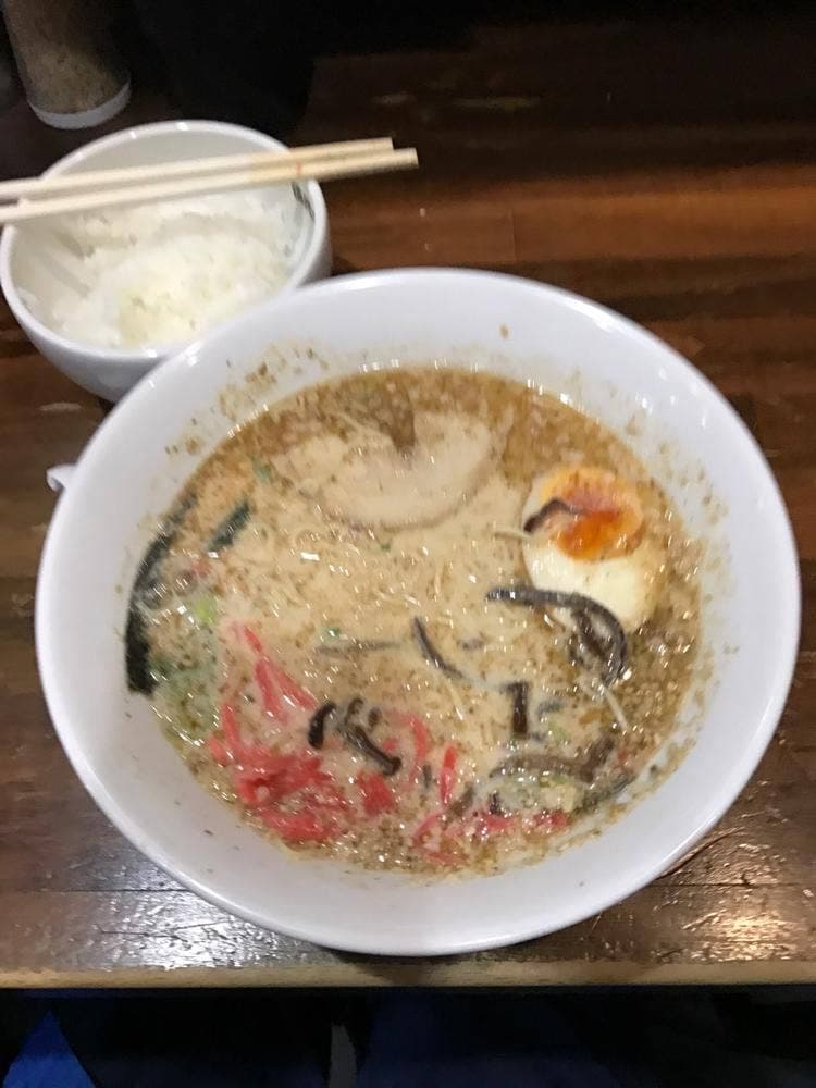 伍代目哲麺 平塚金目店