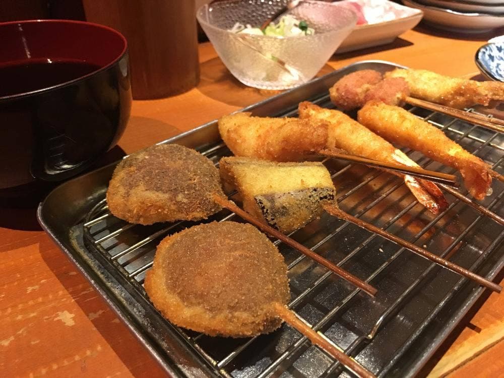 呑喰レトロ酒場コマネチ