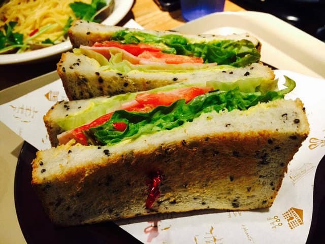 È PRONTO 東十条店 - サブ画像3