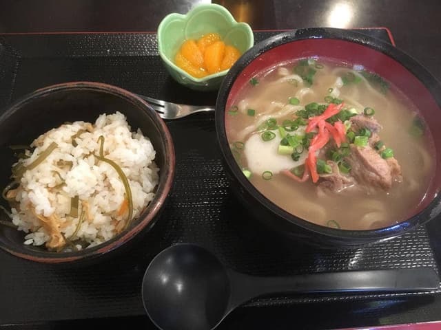 沖縄そば ちばりよ食堂 - サブ画像3