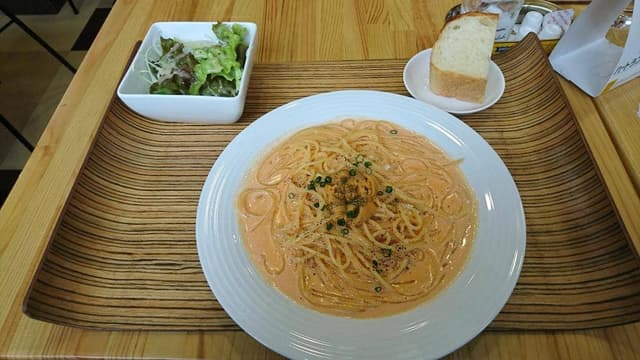 カフェ・ド・ラ・プラス - サブ画像1