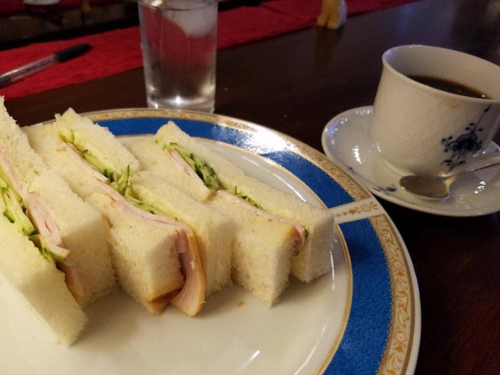 白鳥珈琲茶房