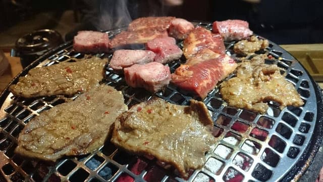 レトロ・炭火焼肉 たろう食堂 - サブ画像3