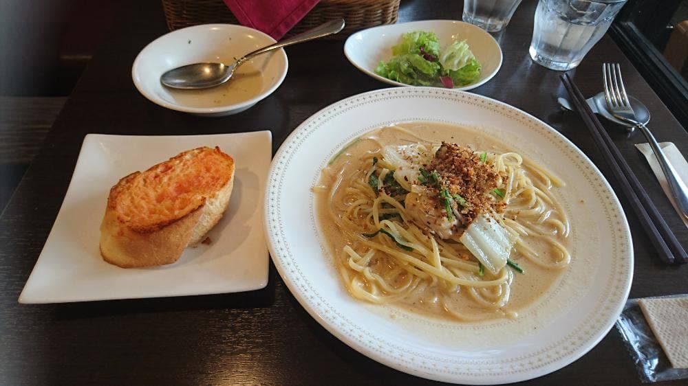 Cafe de 10番 箕面市役所前