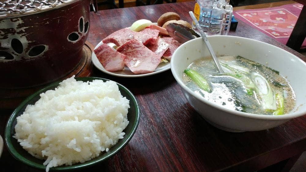 炭辰亭