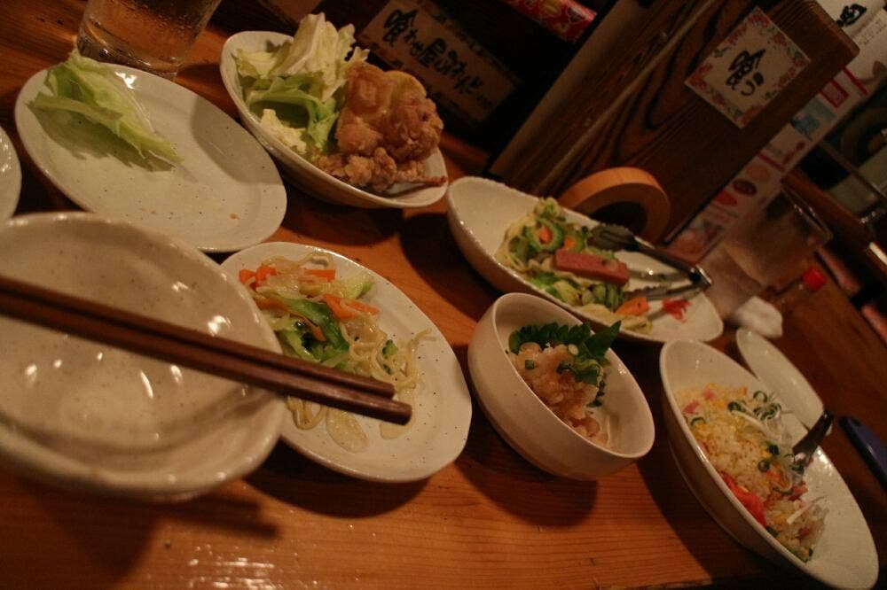 喰わせ屋 しげる