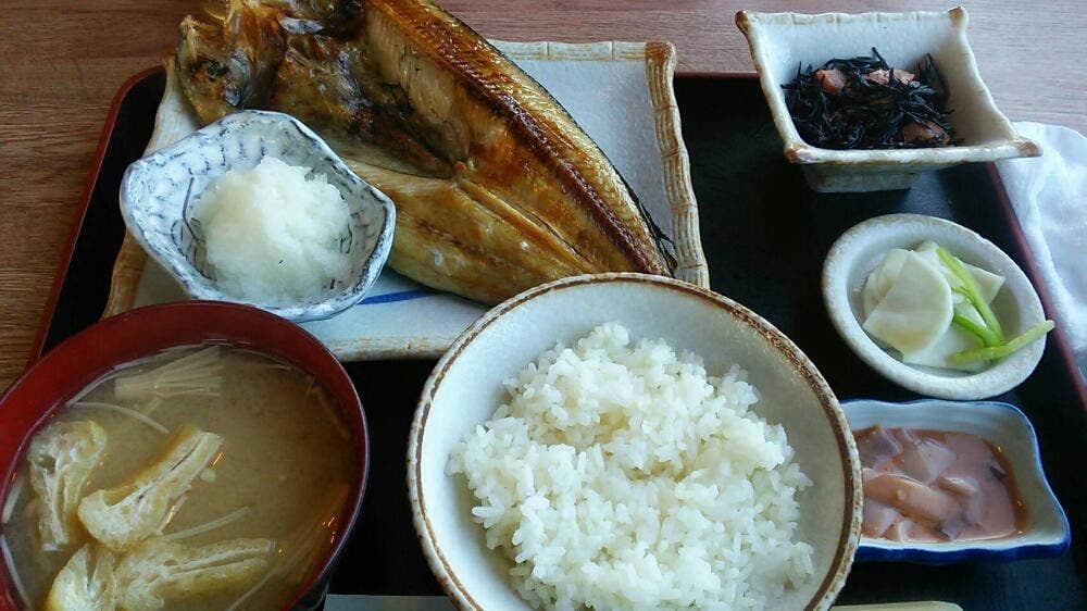 ドライブイン丸福