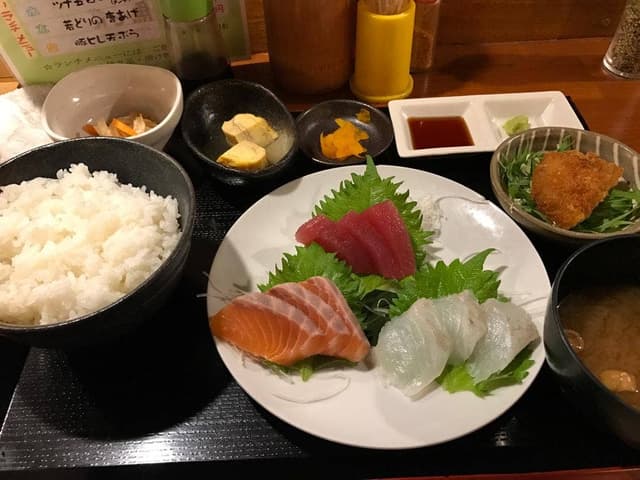 旨い酒と豚料理 魚とん - サブ画像3