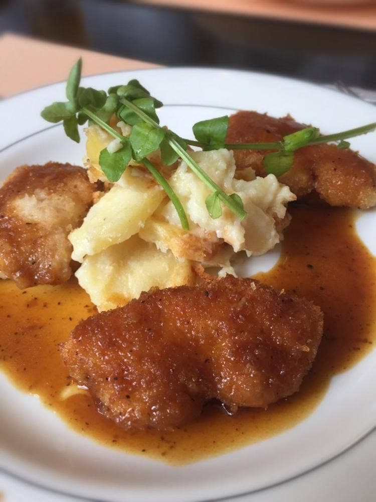 ビストロ アンシャンテ