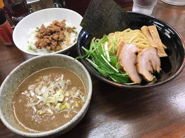 横浜家系ラーメン 藤家 - サブ画像1