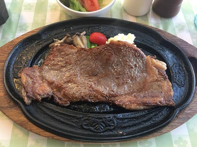 氷見牛ステーキ＆ワイン レストラン トロイカ - サブ画像3